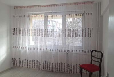 Apartament cu 2 camere semidecomandat în Eroii Revoluției - 1