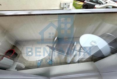 Apartament cu 2 camere nedecomandat în Tractorul - 11