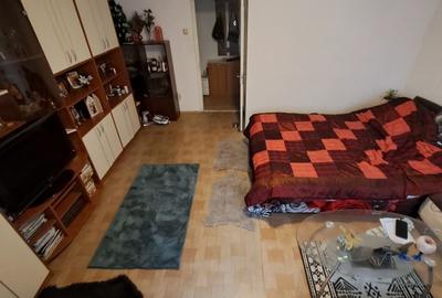 Garsonieră decomandată în Răcădău - 1