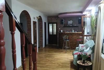 Casă cu 6 camere cu Teren 365 Mp în Mogoșoaia - 5