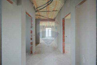 Casă cu 3 camere cu Teren 455 Mp în Cihei - 10