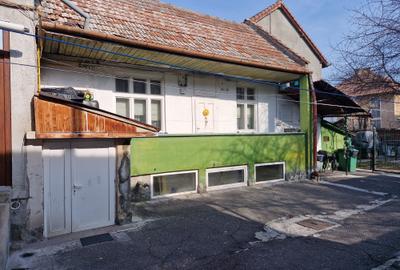 Apartament cu 3 camere decomandat în Astra - 2