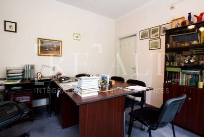 Vanzare apartament 3 camere | 84mp utili, Centrala proprie, Boxa | Magheru, RS1 - 10