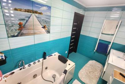 Casă cu 4 camere cu Canalizare în Lumina