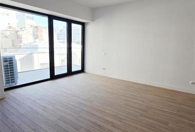 Apartament cu 3 camere decomandat în Central - 8