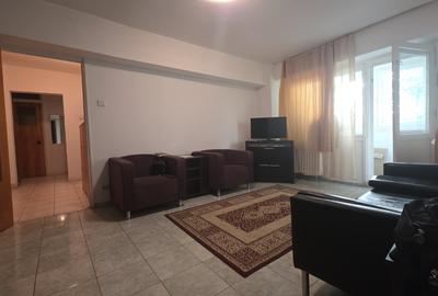 3 camere Bd. Chisinau - bloc reabilitat- comision 0 - 2