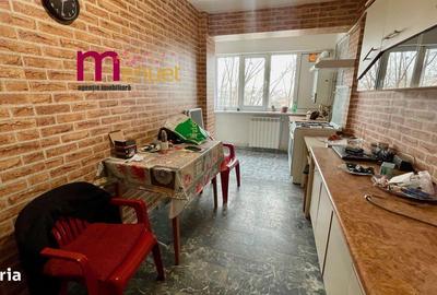 Apartament cu 3 camere decomandat în Spitalului - 14
