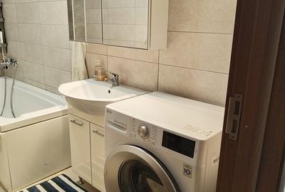 Apartament cu 3 camere decomandat în Berceni - 13