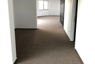 Spațiu comercial, de 158 mp, în Circumvalațiunii - 3
