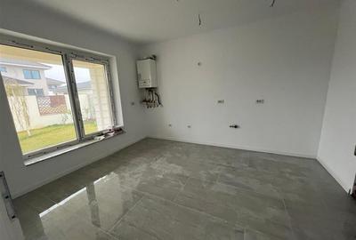 Casă individuală cu 4 camere cu Canalizare în Nufărul - 10