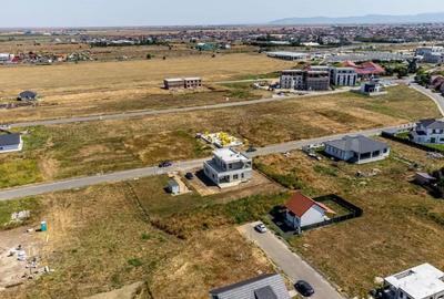 Casă cu 6 camere cu Canalizare în Vladimirescu - 3