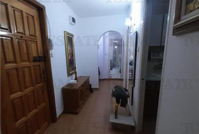 Bulevardul Decebal-Voronet-in exclusivitate 2 camere - 4