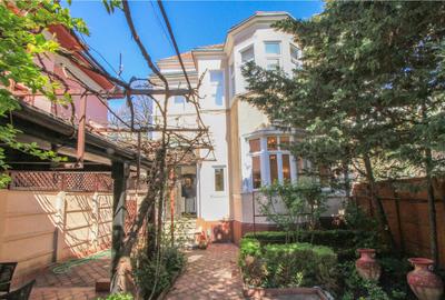 Vila cocheta pretabila rezidenta/office, Calea Dorobanti - 9