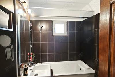 Apartament 3 camere de vanzare, zona Miorita - 6