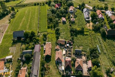 FILM! 2.000 mp teren intravilan, cu utilitati, apreciabil a - 2