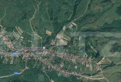 Casă cu 4 camere cu Teren 8000 Mp în Central