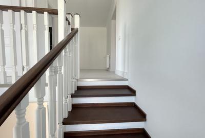 Duplex despartit prin spatiu tehnic - 7