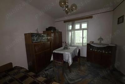 Casă cu 3 camere cu Teren 348 Mp în Central - 2