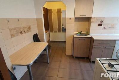 De vanzare garsoniera in zona 13 Septembrie - 3