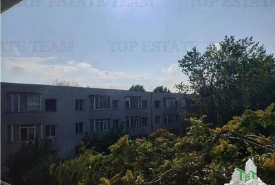 Apartament spatios 2 camere decomandate de vanzare Berceni
