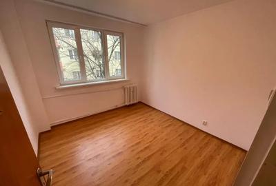 Apartament cu 5 camere decomandat în Rahova - 3