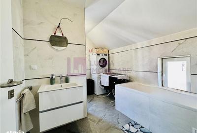 Casă cu 4 camere în Ștefan cel Mare