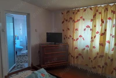 Casă cu 6 camere în Chercea - 13