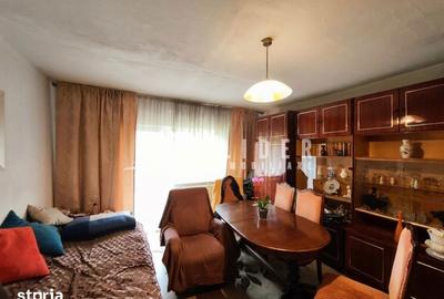 Apartament cu 4 camere decomandat în Dâmbul Rotund