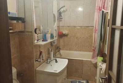 Apartament cu 3 camere decomandat în Vasile Aaron - 3
