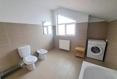 Apartament cu 4 camere decomandat, mobilat în Florești - 15