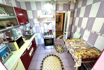 Apartament -3 camere ETAJUL 2 - cartier E3 - 5