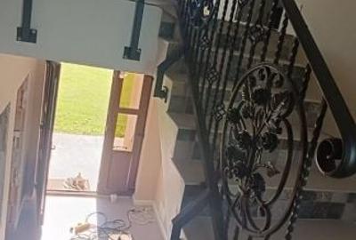 Casă cu 5 camere cu Teren 500 Mp în Apahida