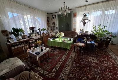 Str. Inocentiu Micu Klein - casa D+P+E, edificata in 1980, suprafata construita 310 mp, teren 4 ari - 2