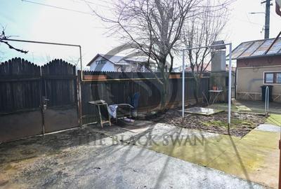 Casă individuală cu 7 camere cu Canalizare în Central - 3