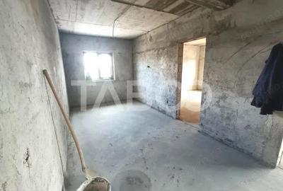 Apartament 2 camere 57 mp utili cu balcon - etaj 1 - cu loc de parcare - 1