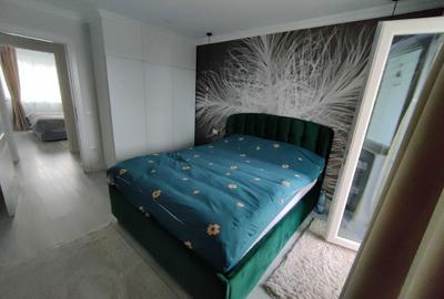 Apartament cu 3 camere semidecomandat în Policlinica - 2