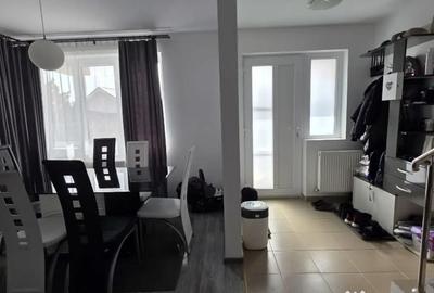Casă cu 4 camere cu Teren 250 Mp în Central - 9