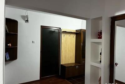 Apartament cu 3 camere decomandat în Tineretului - 2