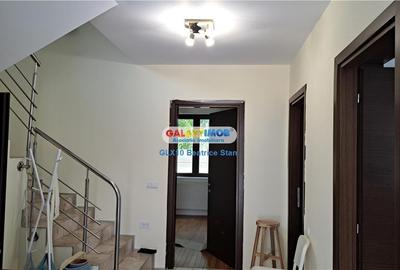 Vila foarte frumoasa langa  PALATUL si LACUL MOGOSOAIA - 31