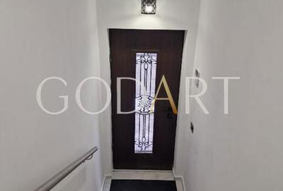 Apartament cu 4 camere în Ultracentral