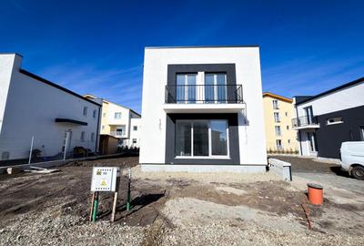 Casă individuală cu 4 camere cu Canalizare în Sânpetru - 2