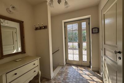 1100 mp teren!Vila în stil cottage francez, Iancu Nicolae - 4