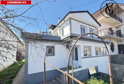 Casă individuală cu 6 camere cu Canalizare în Ovidiu