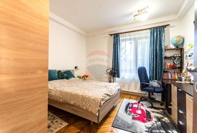 Casă individuală cu 8 camere cu Garaj în Ozun - 39
