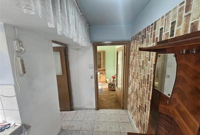 Resita, 2 Cam. Mobilat, Micro 3 - 13