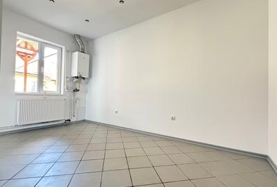 Spațiu comercial, de 55 mp, în Bălcescu - 10