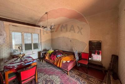 Casă cu 2 camere cu Teren 1008 Mp în Pârneava - 11