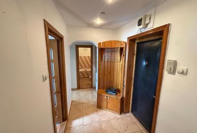 Apartement cu 2 camere,central,48 mp utili - 2