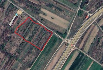 Teren de 4600 mp, în Central
