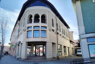 Spa?iu 100 mp ultracentral, pozitie premium pregatit pentr - 12